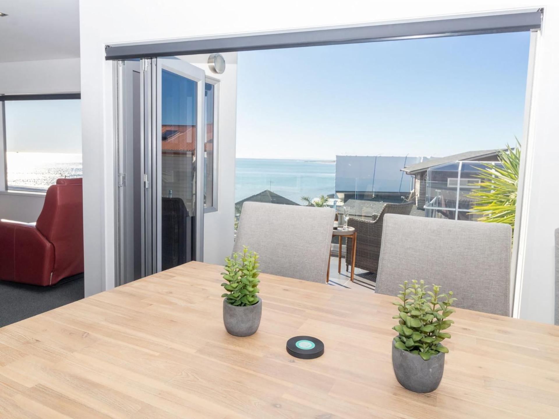 Hobson Hot Spot - Enjoy Stunning Sea Views New Plymouth Exterior foto